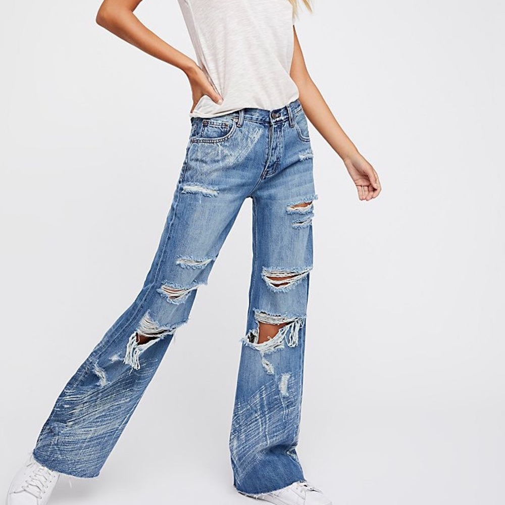 💥SOLD🔥FreePeople Sweeper Wide Leg Jeans